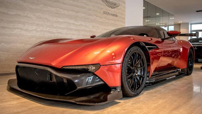 Sieu xe Vulcan nha Aston Martin co gia 2,4 trieu USD